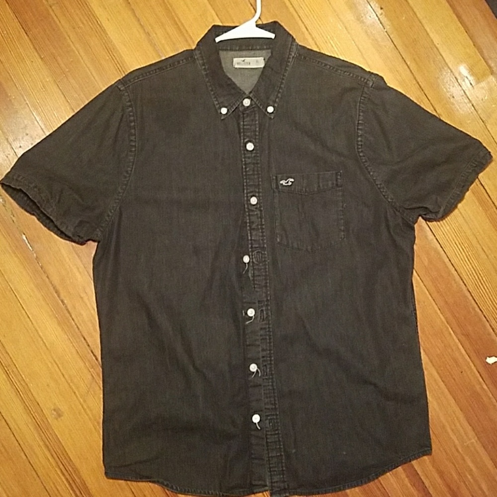 Hollister short sleeve button up.